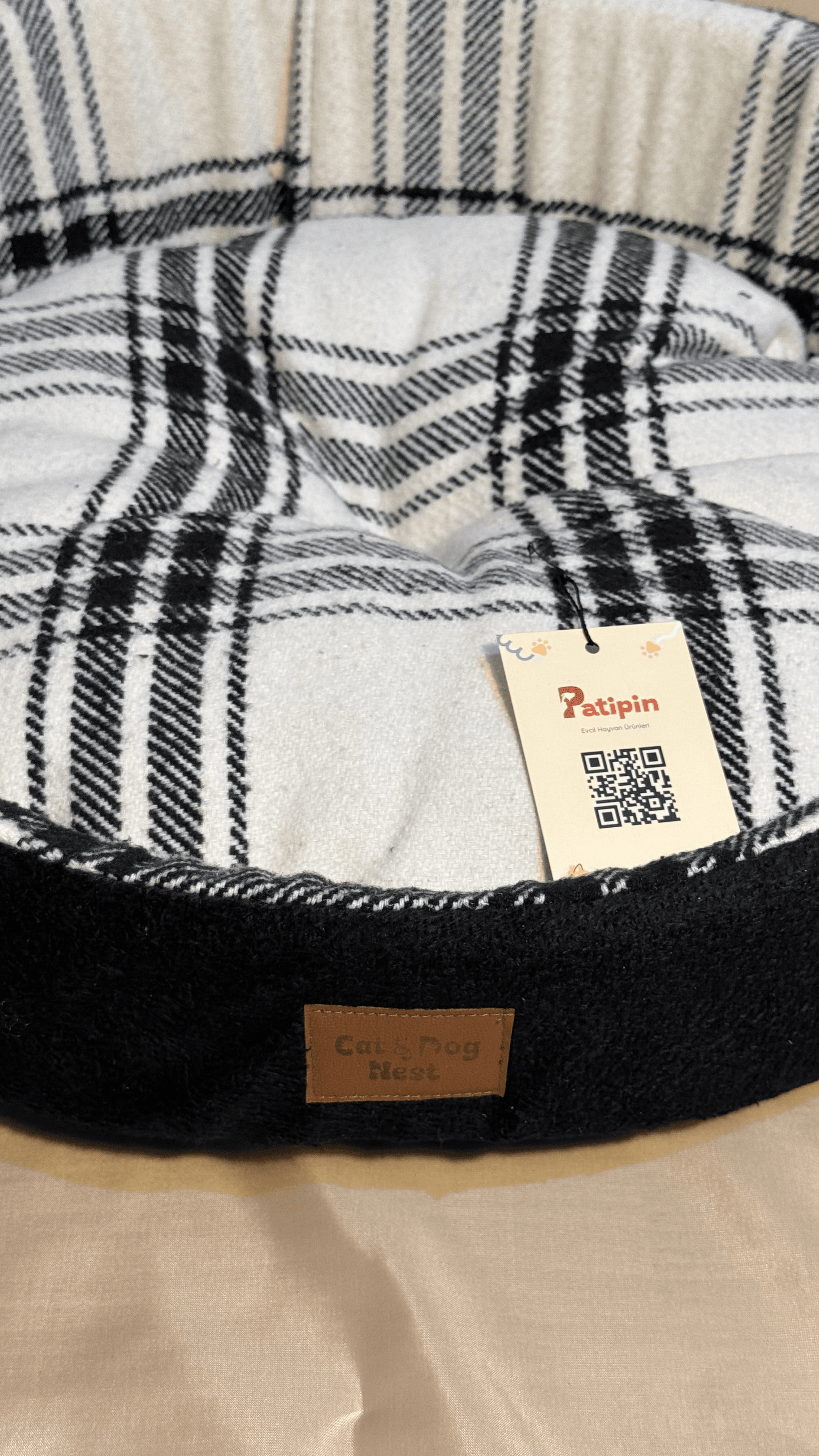 Kareli, Siyah Yatak - Görsel 2