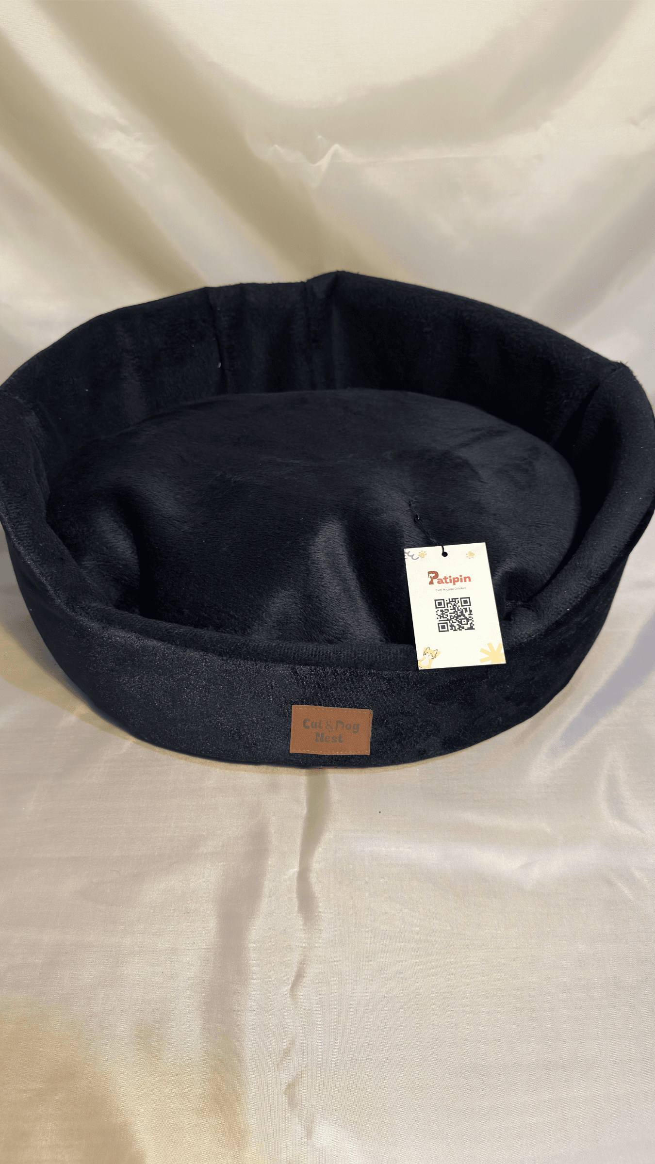 Siyah Kumaş Yatak - Görsel 1